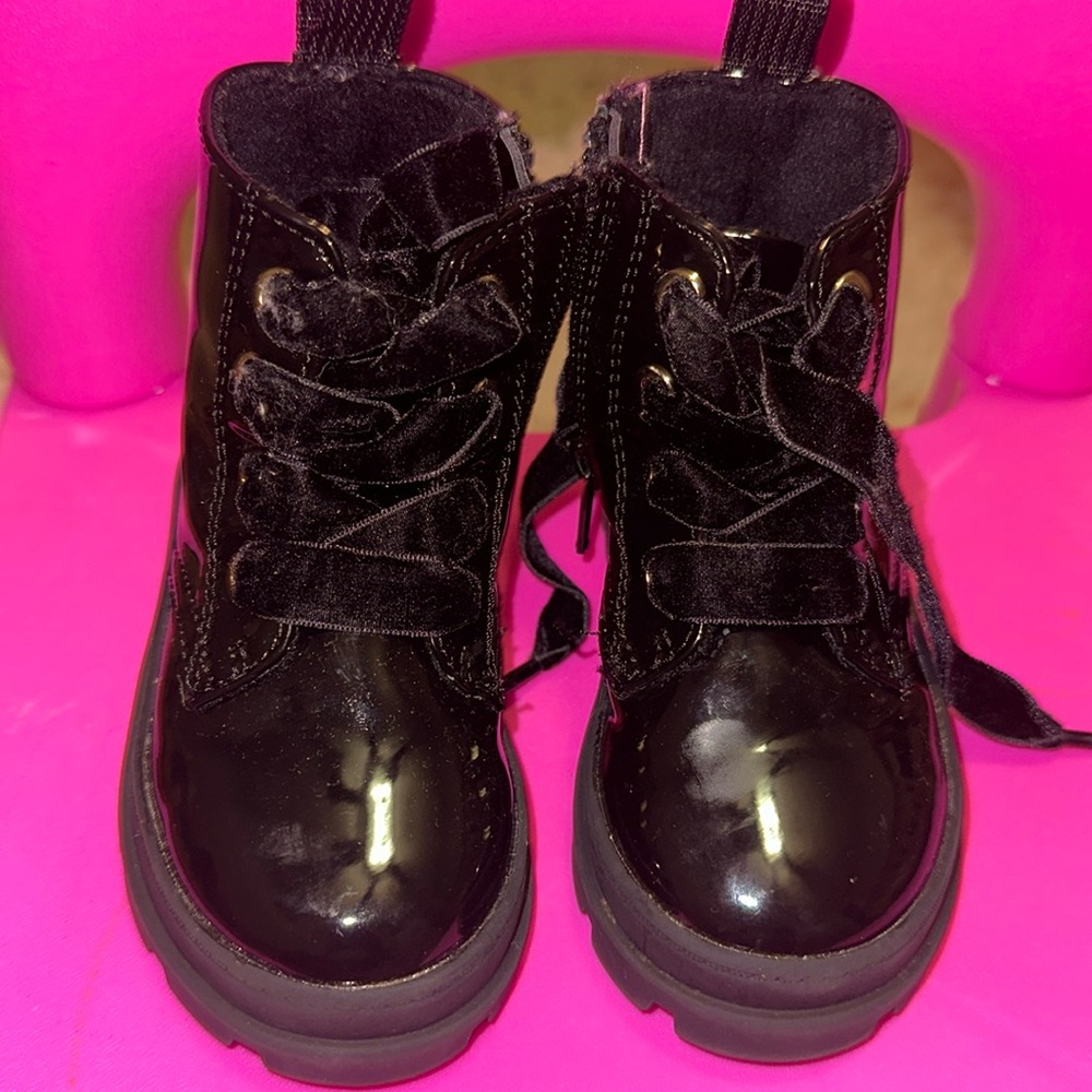 H&M toddler black shiny boots